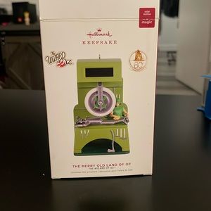 Wizard of Oz “The Merry old land of Oz” ornament